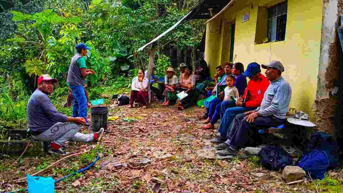 PROYECTO FRUTALES REFUERZA ACTIVIDADES TÉCNICAS EN ALTO INAMBARI